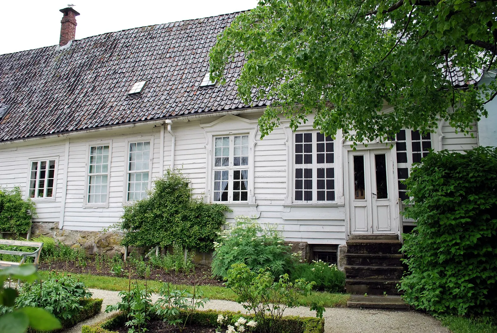 Damsgård hovedgård